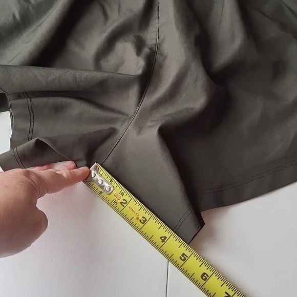 Athletic Works Women’s Green Athletic Shorts with 2 side pockets Size L (12-14) - Picture 8 of 8